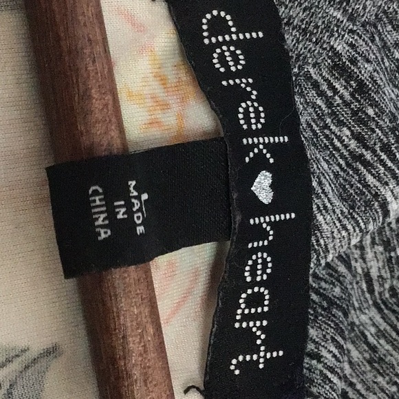 Derek heart dress - Picture 3 of 3